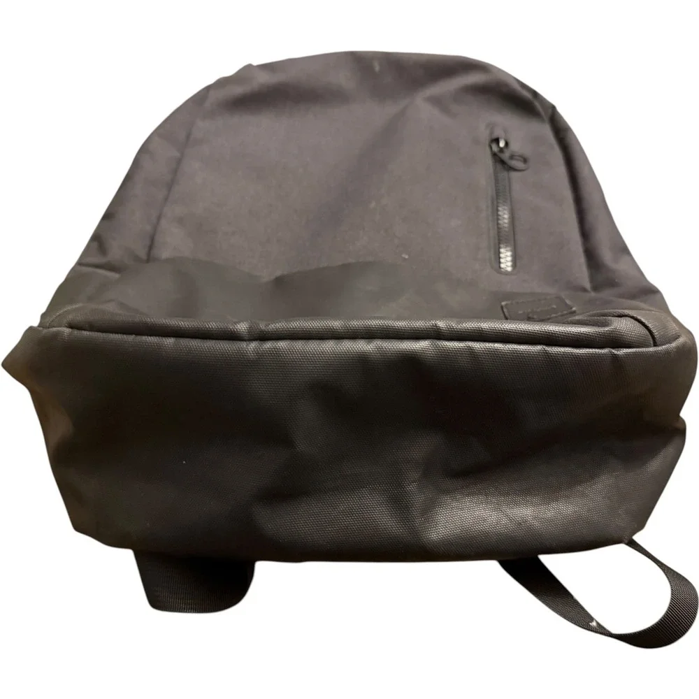 Incase Laptop Backpack Black Canvas Tech Bag School Work Travel Good‎